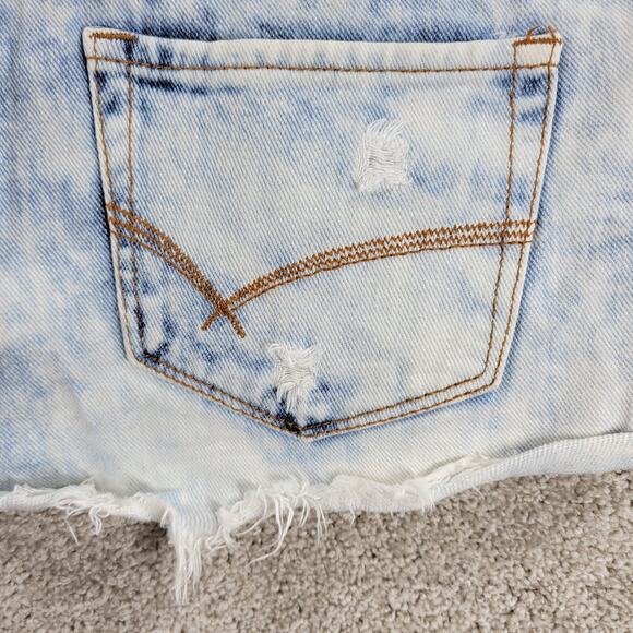 Bullhead Womens High Rise Shorts 5 Blue Light Wash Denim Distressed Hot Pants - Picture 6 of 12